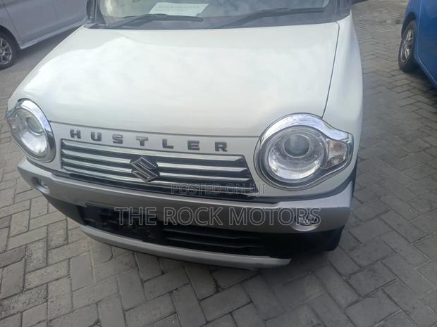 Suzuki Hustler 2019 White