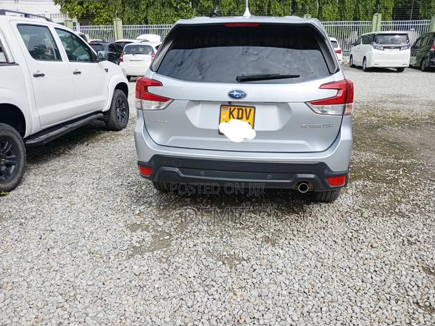 Subaru Forester 2.5i Limited AWD 2018 Silver