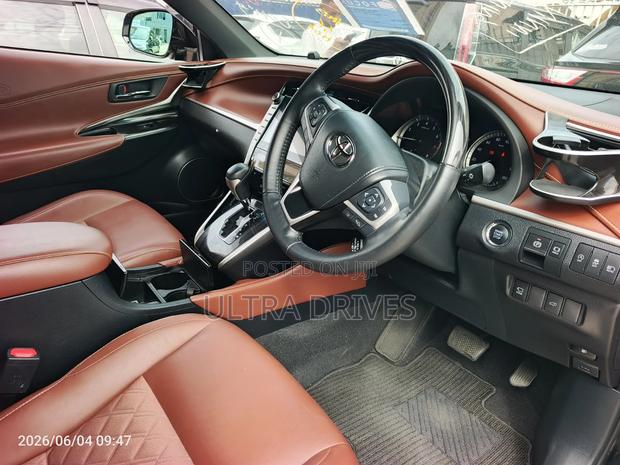 Toyota Harrier 2019 Black