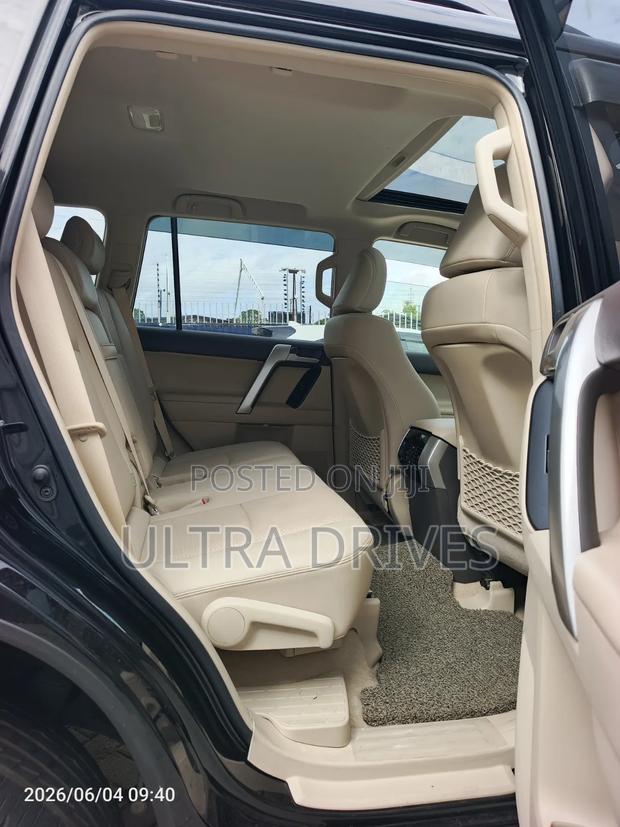 Toyota Land Cruiser Prado 2019 Black