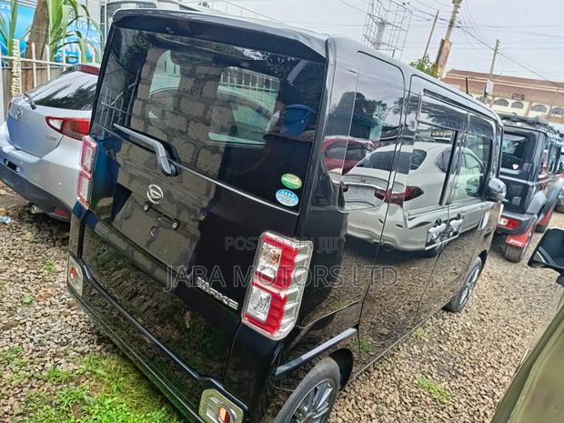 Daihatsu Wake 2017 Black