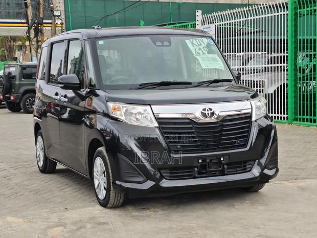 Toyota Roomy 2019 Black