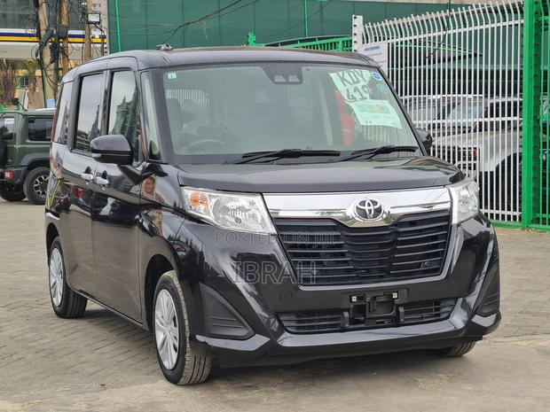 Toyota Roomy 2019 Black