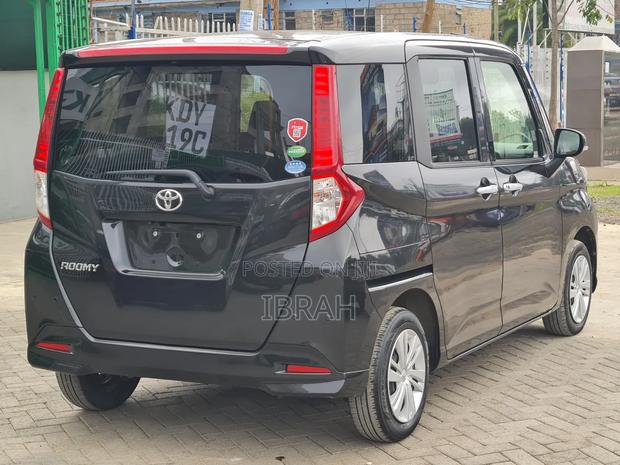 Toyota Roomy 2019 Black