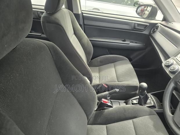 Toyota Axio 2019 Gold