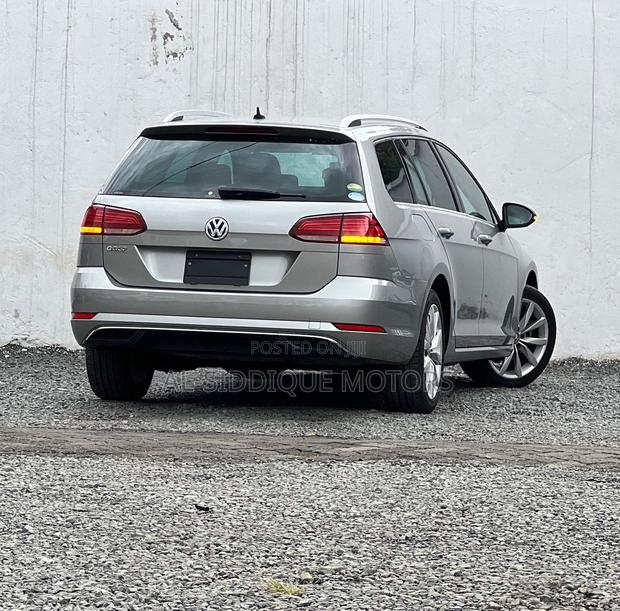 Volkswagen Golf 2019 Gray