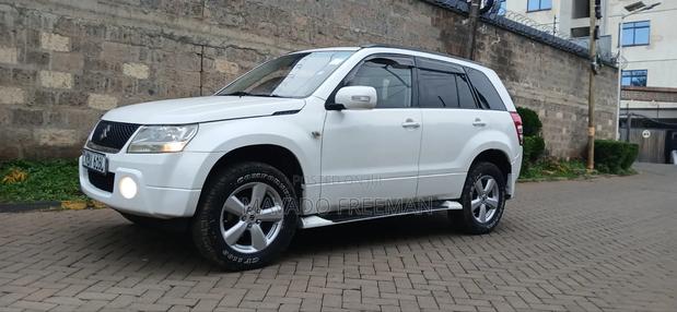 Suzuki Escudo 2007 White
