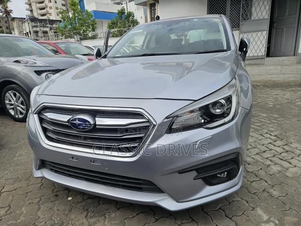 Subaru Legacy 2019 Silver