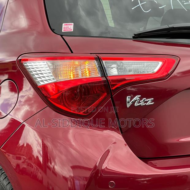 Toyota Vitz 1.3 FWD 5dr 2019 Maroon