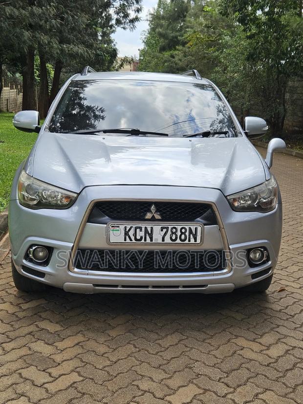 Mitsubishi RVR 2010 Silver