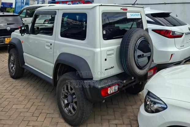 Suzuki Jimny 2020 White