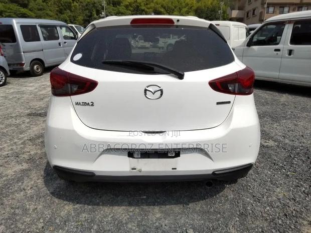 Mazda 2 2020 Pearl