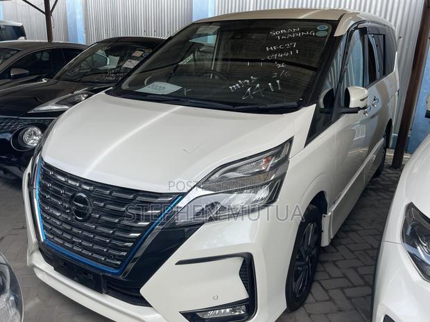 Nissan Serena 2020 White
