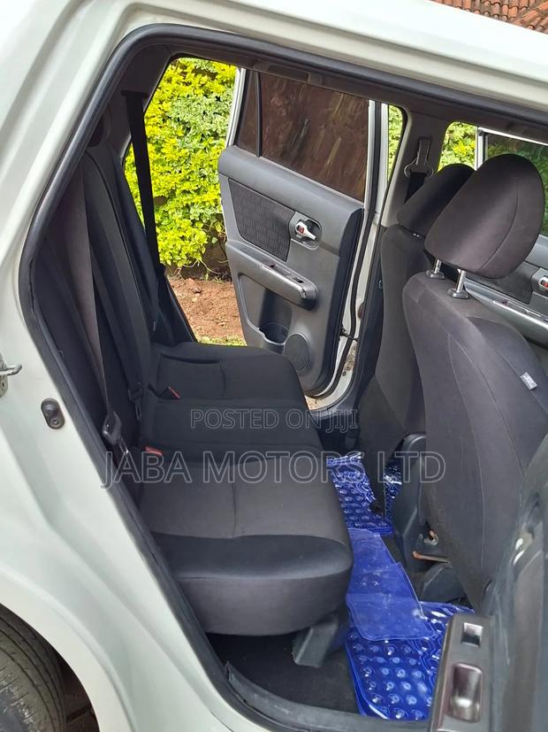 Toyota Corolla Rumion 2010 White
