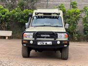 Toyota Land Cruiser 2017 Beige for sale