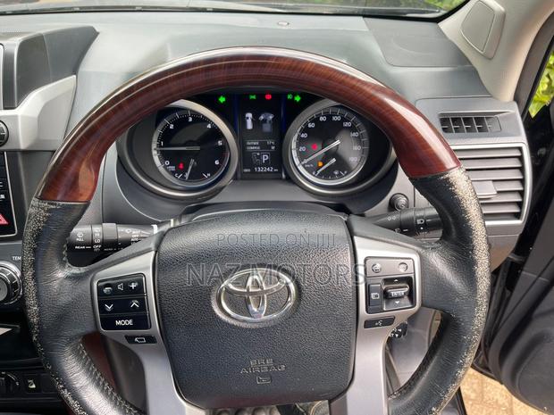 Toyota Land Cruiser Prado 2016 Black