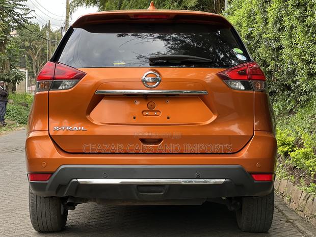 Nissan X-Trail 2.0 Petrol FWD 2018 Orange