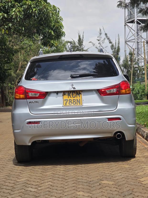 Mitsubishi RVR 2010 Silver