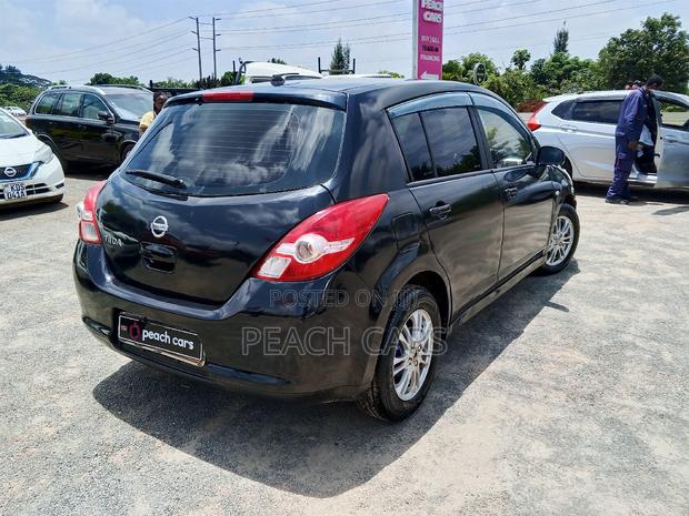 Nissan Tiida 2012 Black
