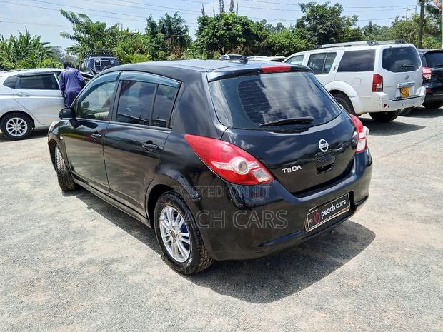 Nissan Tiida 2012 Black