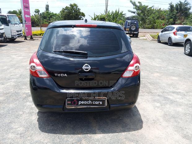 Nissan Tiida 2012 Black