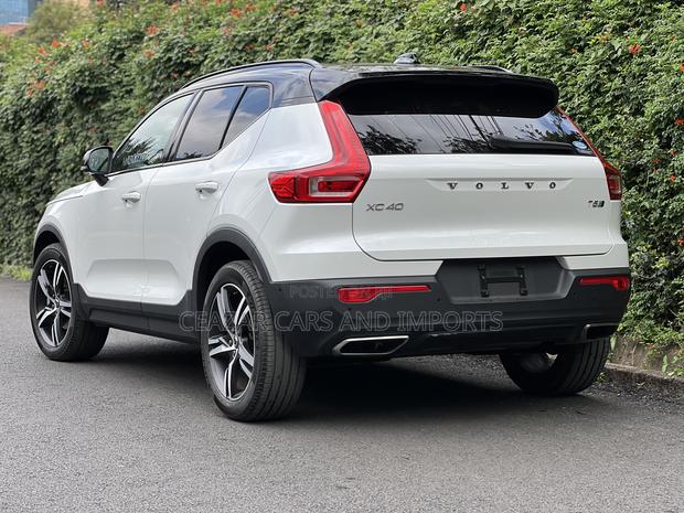 Volvo XC40 T5 Petrol AWD 2019 White