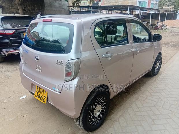 Daihatsu Mira 2015 Pink