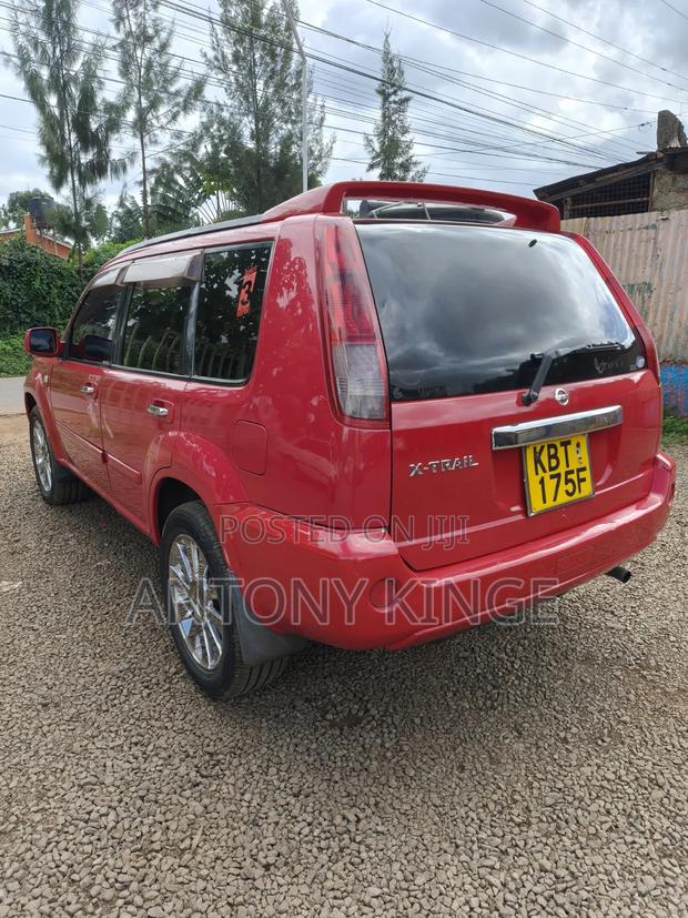 Nissan X-Trail 2008 Red