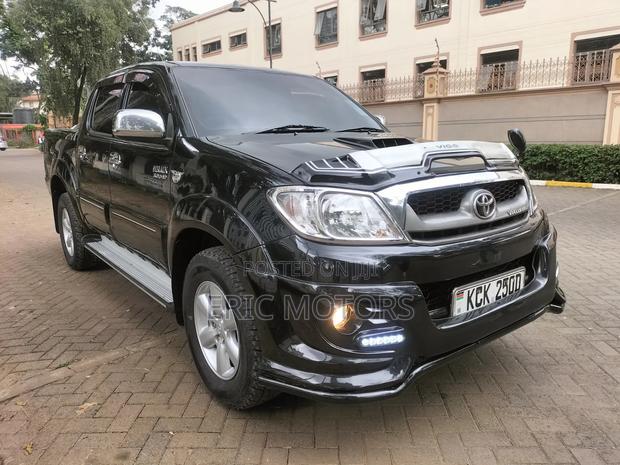 Toyota Hilux 2010 Matt Black