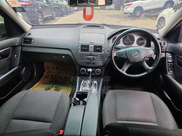Mercedes-Benz C180 2011 Silver