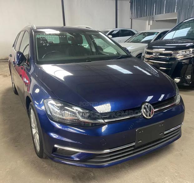 Volkswagen Golf 2018 Blue