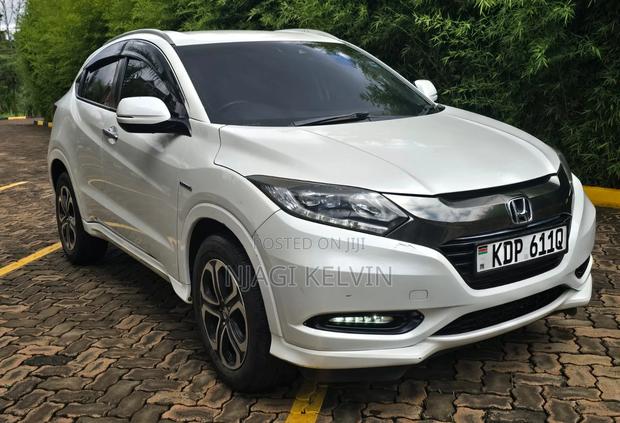 Honda Vezel 2017 White