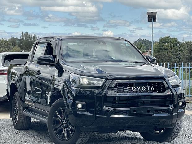 Toyota Hilux Revo Double Cab Deisel 2.8 AWD 2022 Black