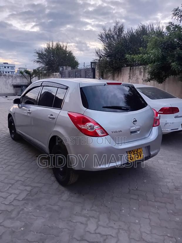 Nissan Tiida 1.5L 16V 2009 Silver
