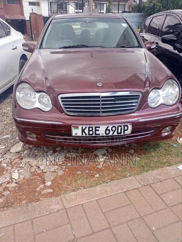 Mercedes-Benz C200 1999 Maroon
