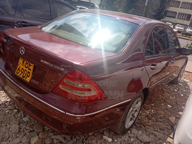 Mercedes-Benz C200 1999 Maroon