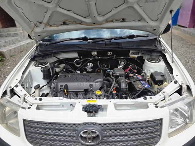 Toyota Succeed 2011 White