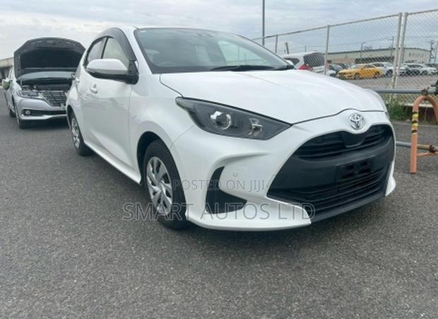 Toyota Yaris 2020 Pearl