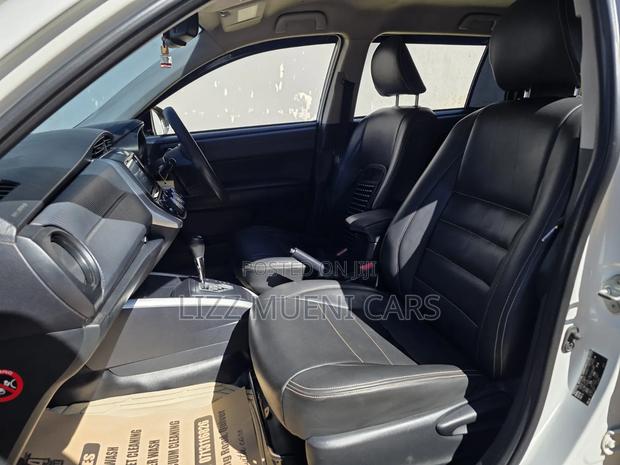 Toyota Corolla Fielder 2013 Silver