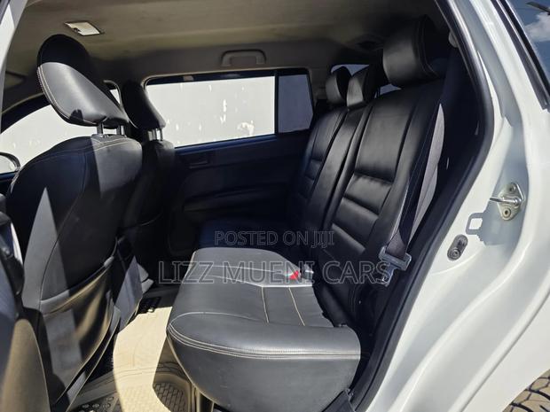 Toyota Corolla Fielder 2013 Silver