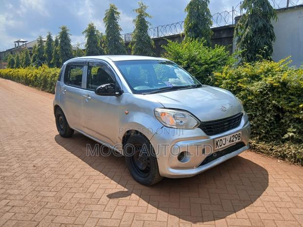 Daihatsu Boon 2017 Silver