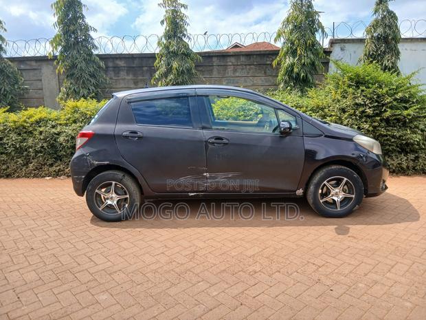 Toyota Vitz 2014 Red