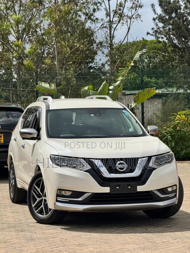 Nissan X-Trail 2.0 Petrol AWD 2018 White