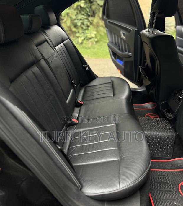 Mercedes-Benz E250 SV Premium 2014 Black