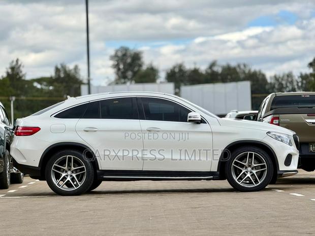 Mercedes-Benz GLE-Class GLE 350d 4MATIC 2016