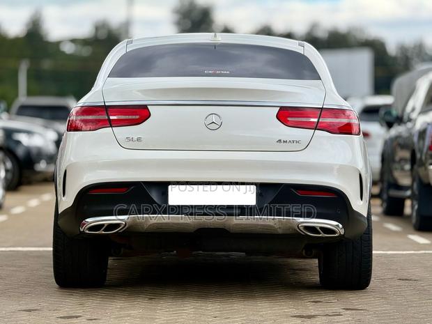 Mercedes-Benz GLE-Class GLE 350d 4MATIC 2016