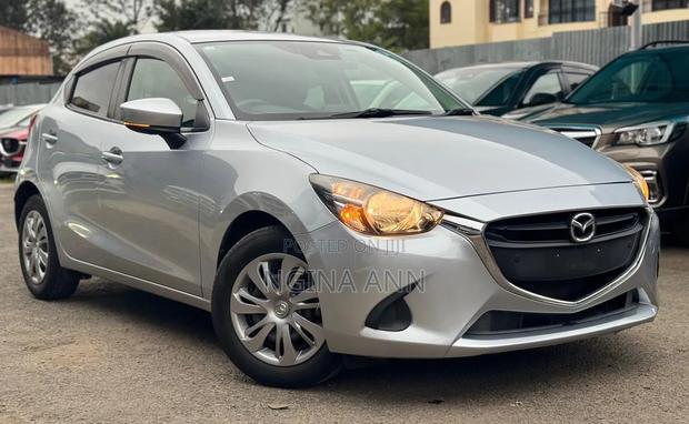 Mazda Demio 2019 Silver
