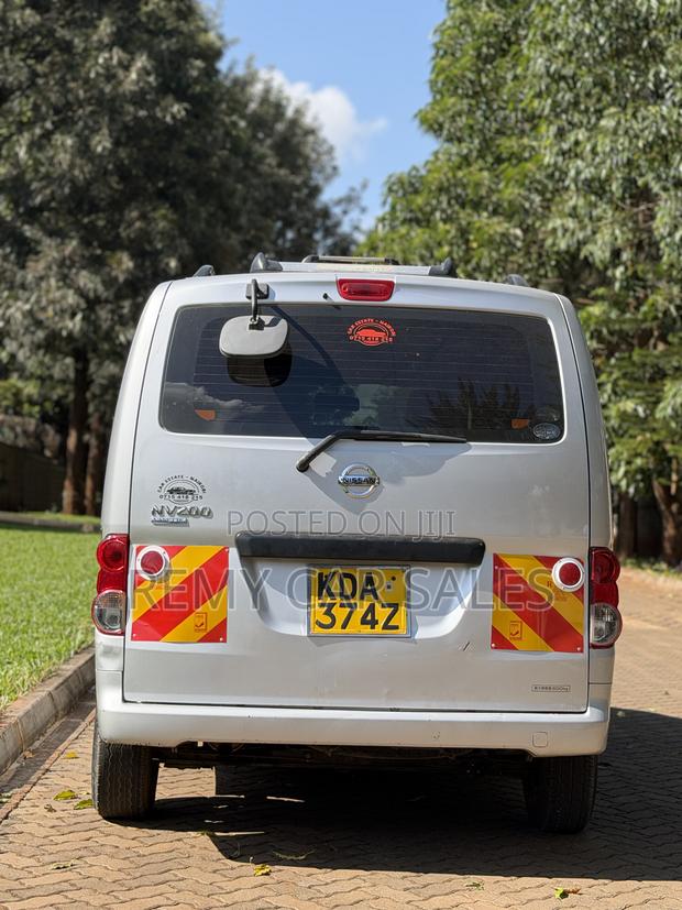 Nissan NV200 2013 Silver