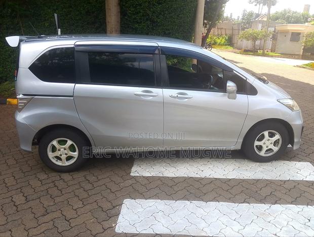 Honda Freed 2015 Silver