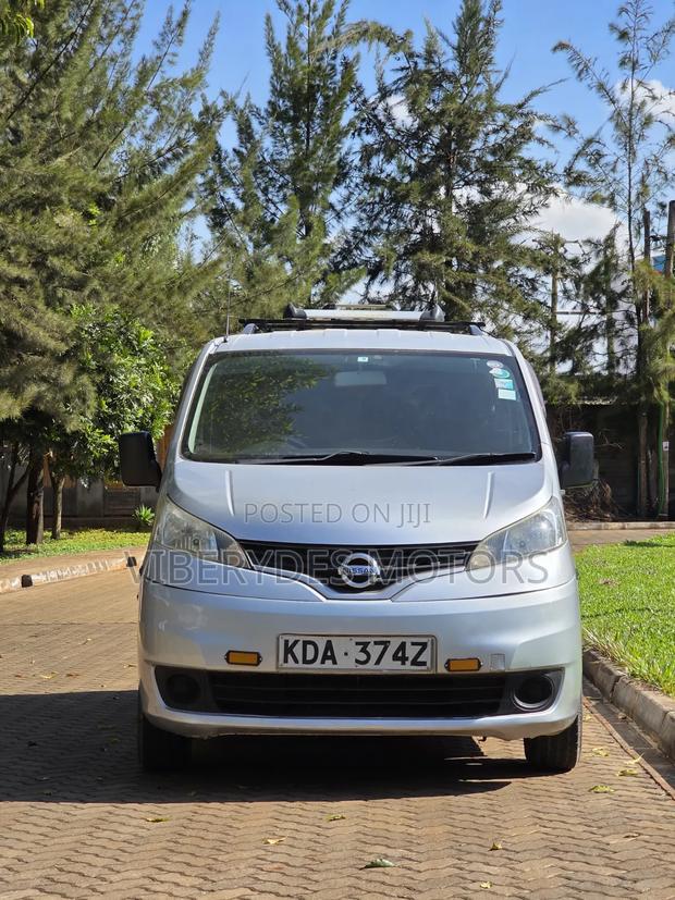 Nissan NV200 2013